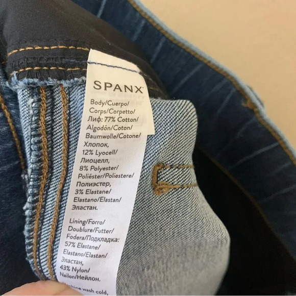 Spanx Skinny Jeans in Light Vintage Wash Size Small - Picture 8 of 9